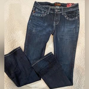 Re-Poshing these Jeans De Fleur boot cut jeans. Original seller @rhondawalden.